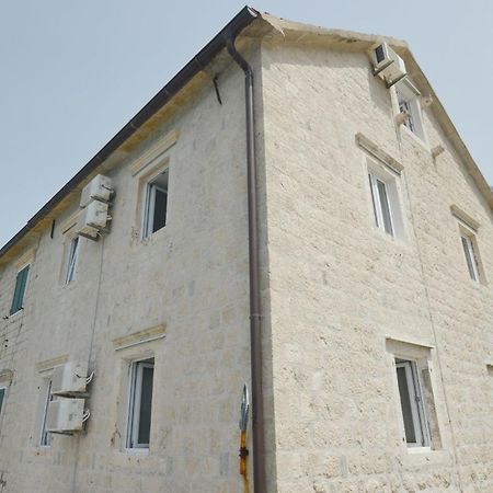 Apartments Mir I Dobro Kotor Extérieur photo