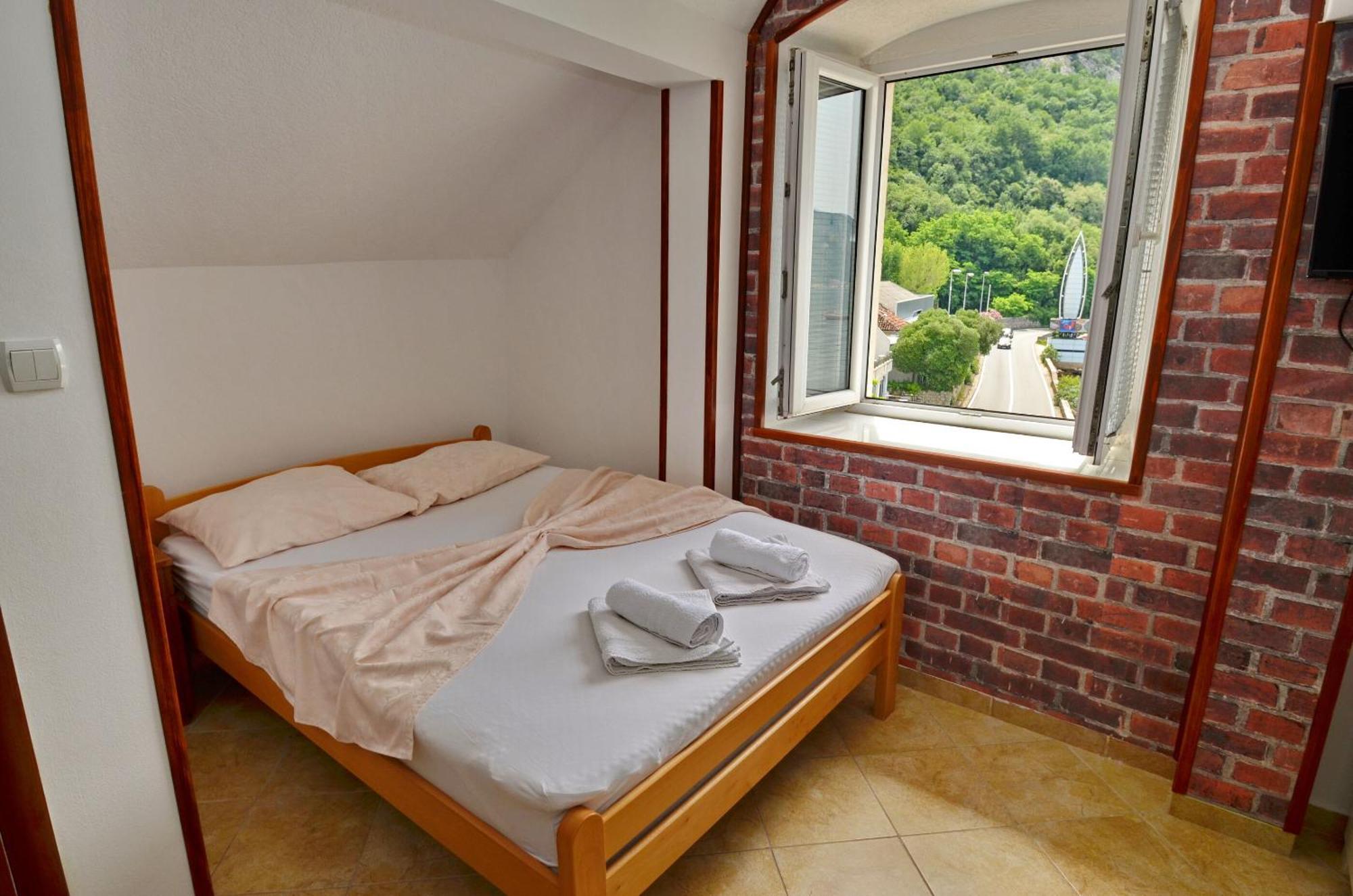 Apartments Mir I Dobro Kotor Extérieur photo