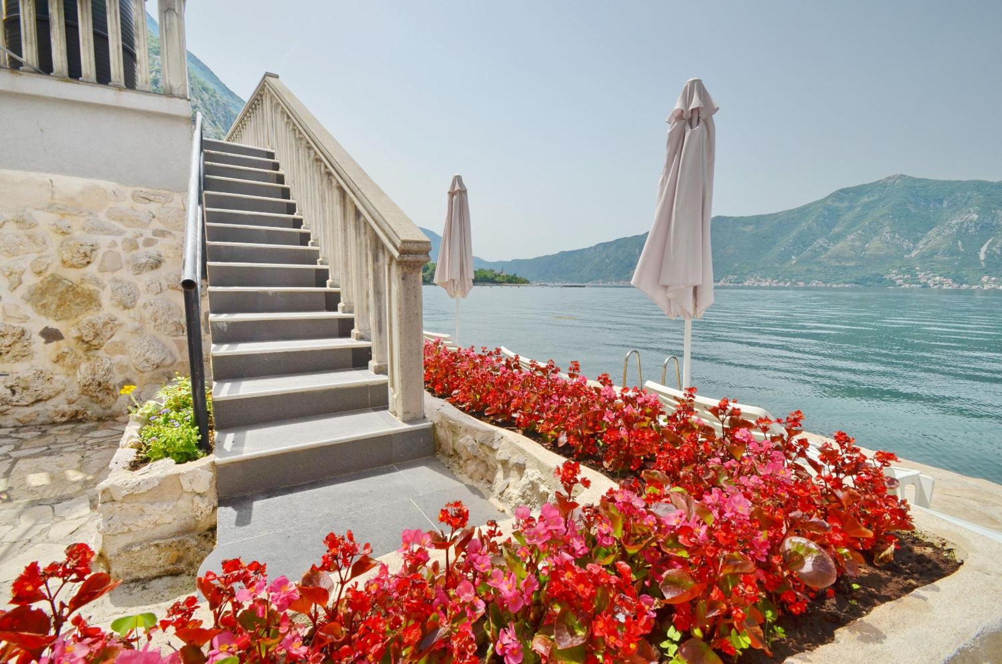 Apartments Mir I Dobro Kotor Extérieur photo