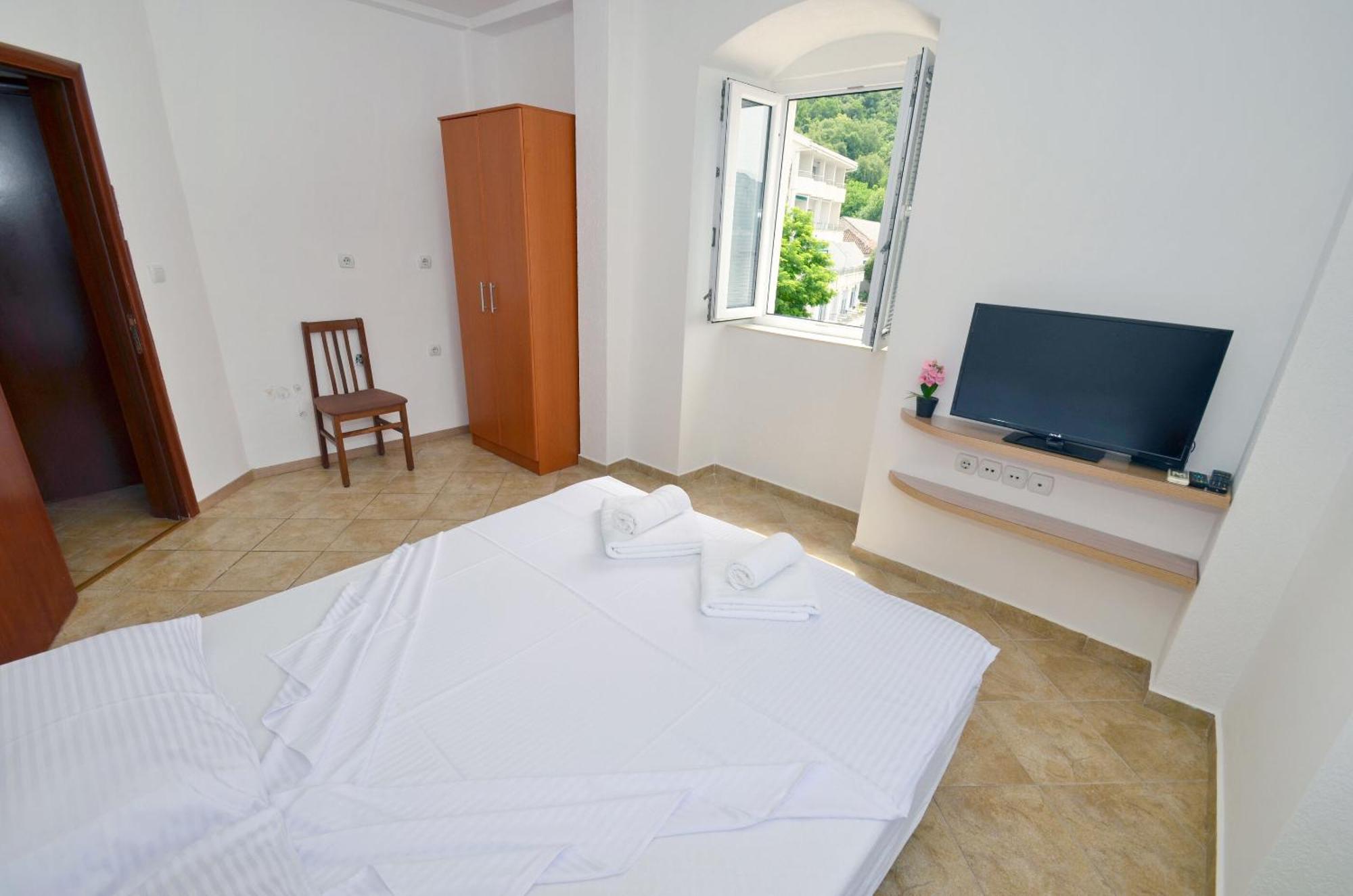 Apartments Mir I Dobro Kotor Extérieur photo